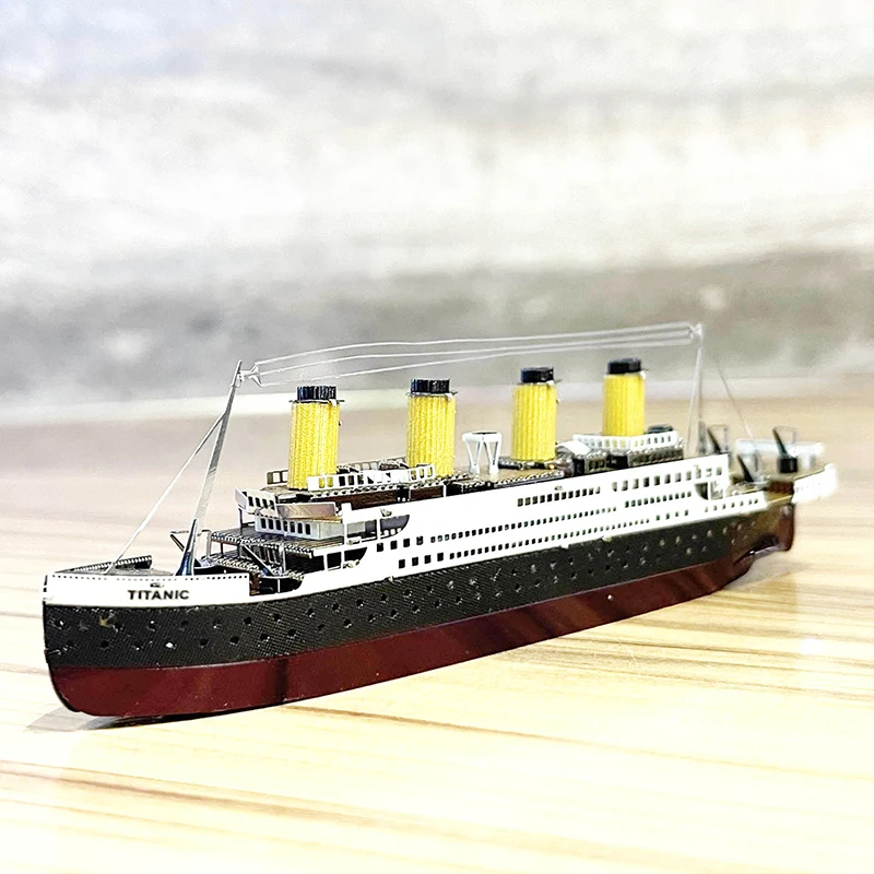 Color Titanic Puzzle DIY Cruise Ship Assembled Model Kits Children Educational Toys