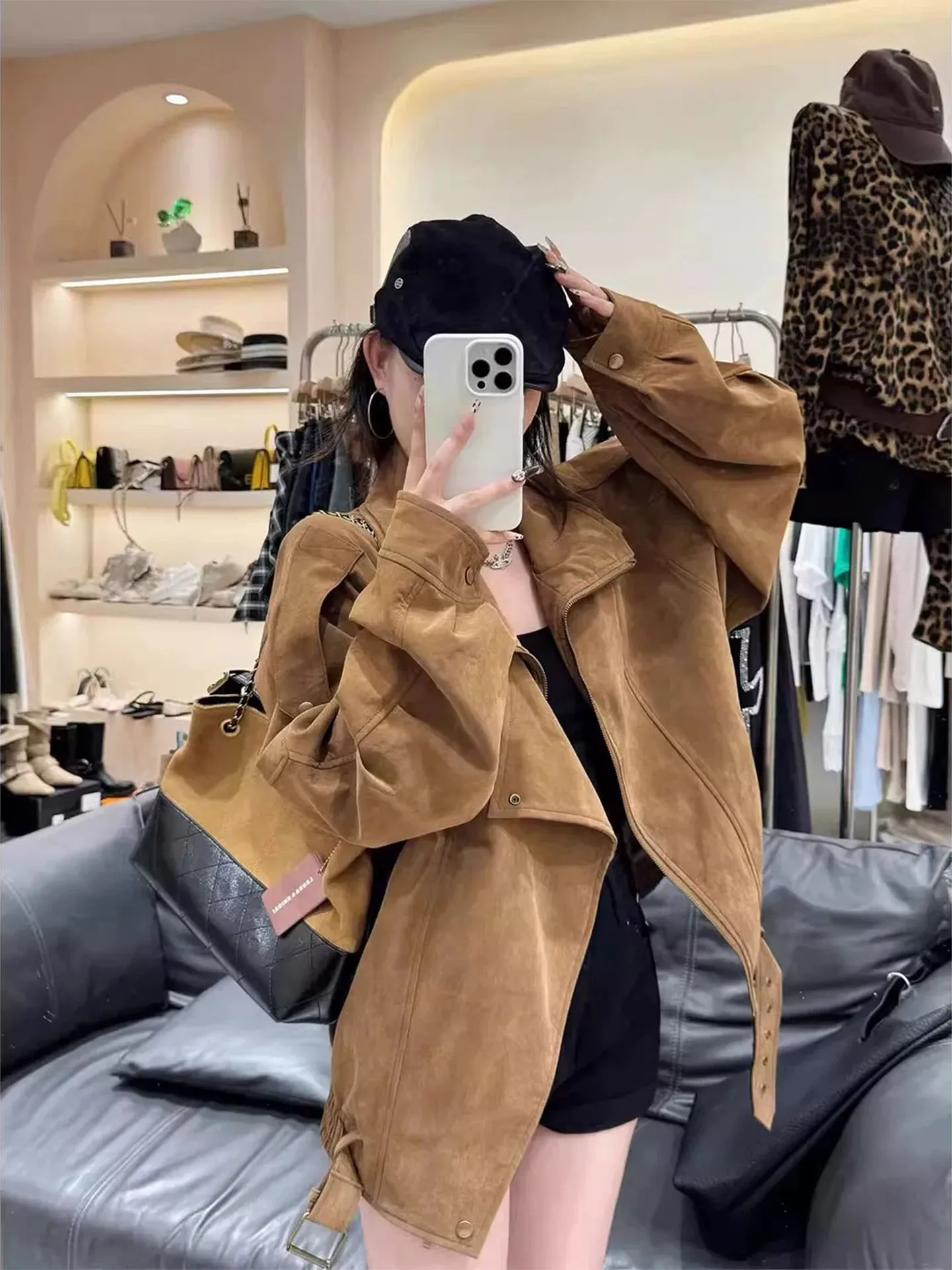 Korean Style Short Jacket Women's Coffee Color Retro Outerwear Autumn 2026 New Trendy Top Quality Fashionable Commute Wind