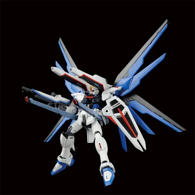 W magazynie Bandai HGCE 1/144 Gundam ZGMF-X10A wolność Gundam ożywić oryginalną figurka Anime zabawkę kolekcja figurek