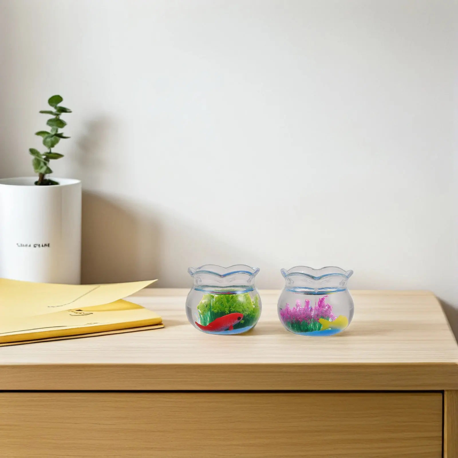2Pcs Mini Fish Tank Decor Compact Realistic Aquarium Ornament for Dollhouse Miniatures Desktop Displays Garden Landscapes