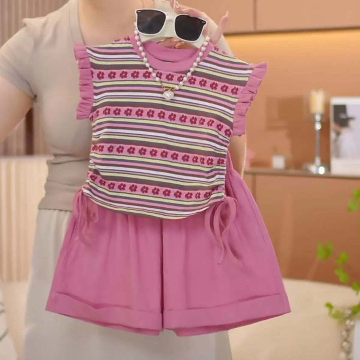 Girls Summer Set 2024 New Children\'s Baby Fashion Stripe Drawstring Short Sleeve T-shirt Casual Shorts Two Piece Set