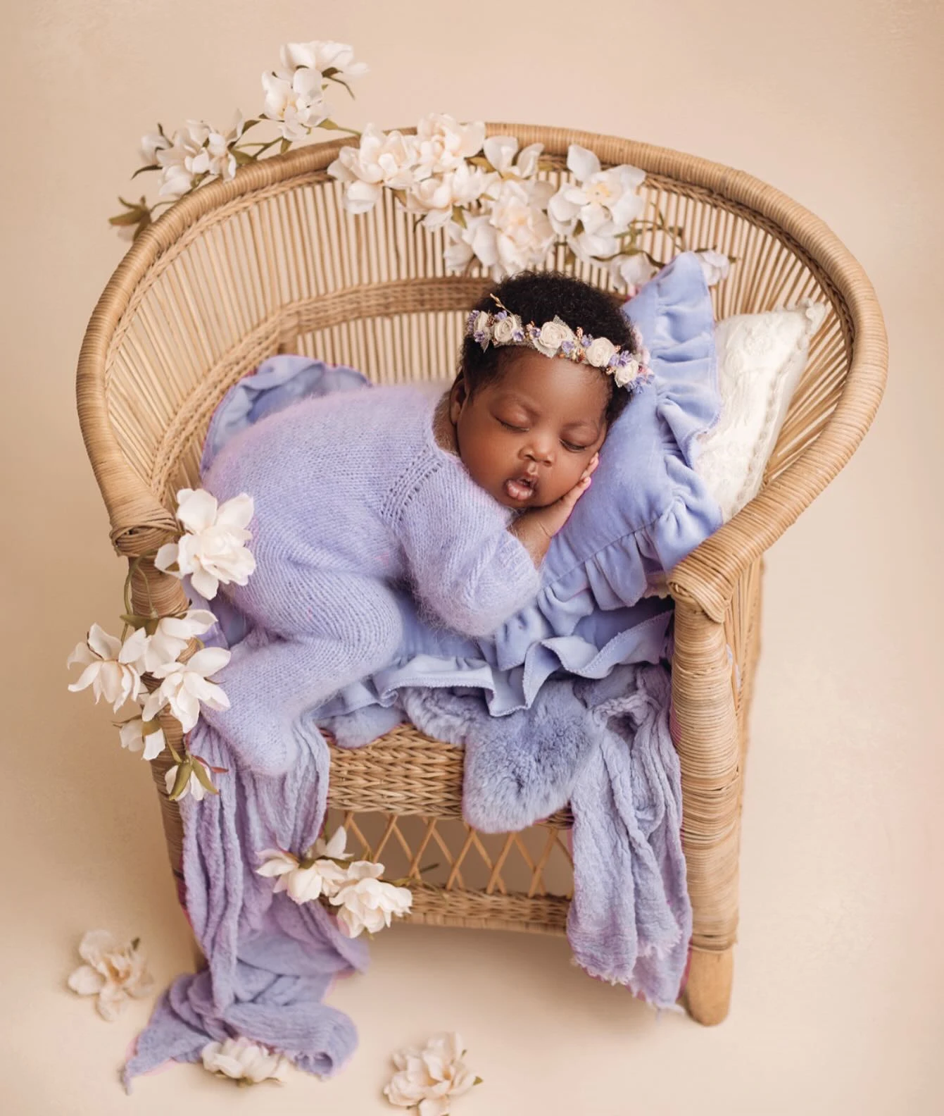 Alat Peraga Fotografi Bayi Baru Lahir Bantal Pose Bantal Properti Foto Bantal Renda Beludru Lembut untuk Bayi Perempuan Tikar Studio Pemotretan Terisi Beanbag