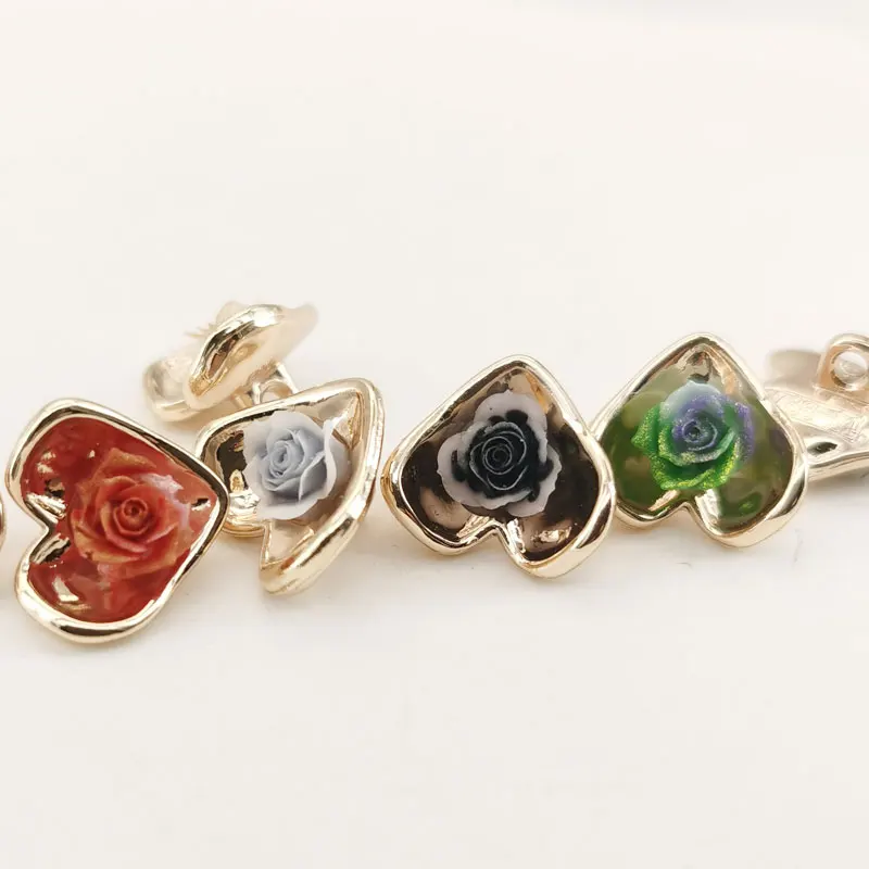 10 Stück 14 mm Mini-Herz-Blumen-Metallknöpfe für Kleidung, Hemden, Manschetten, Damenbekleidung, Zubehör, Nähzubehör, Knöpfe – Detail 3