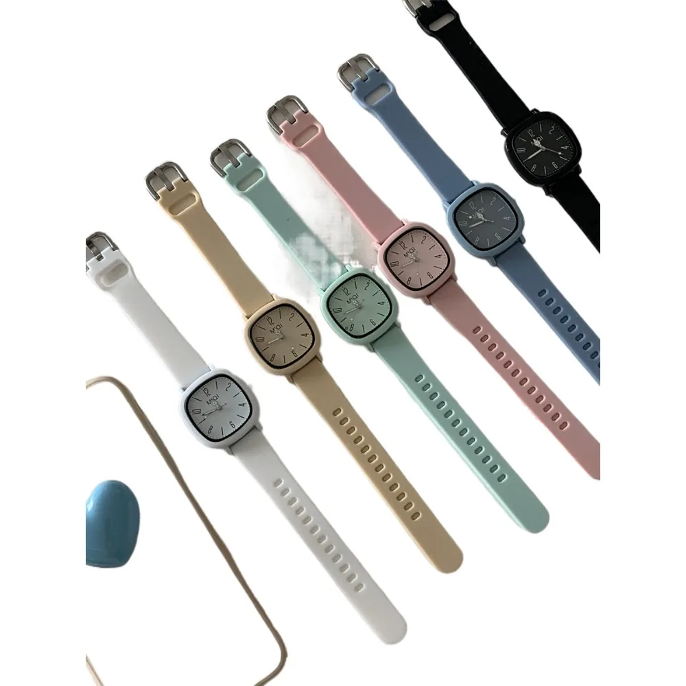 

Small fresh watch men's and women's watches, square digital student exam silent watch