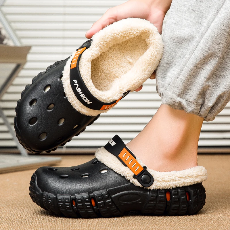 A Pair of Casual, Fashionable, Comfortable, Versatile Autumn and Winter Men's Clogs, Couple Style, Warm, Fleece-Lined, Thickened, Waterproof, Non-Slip, Closed-Toe Cotton Slippers