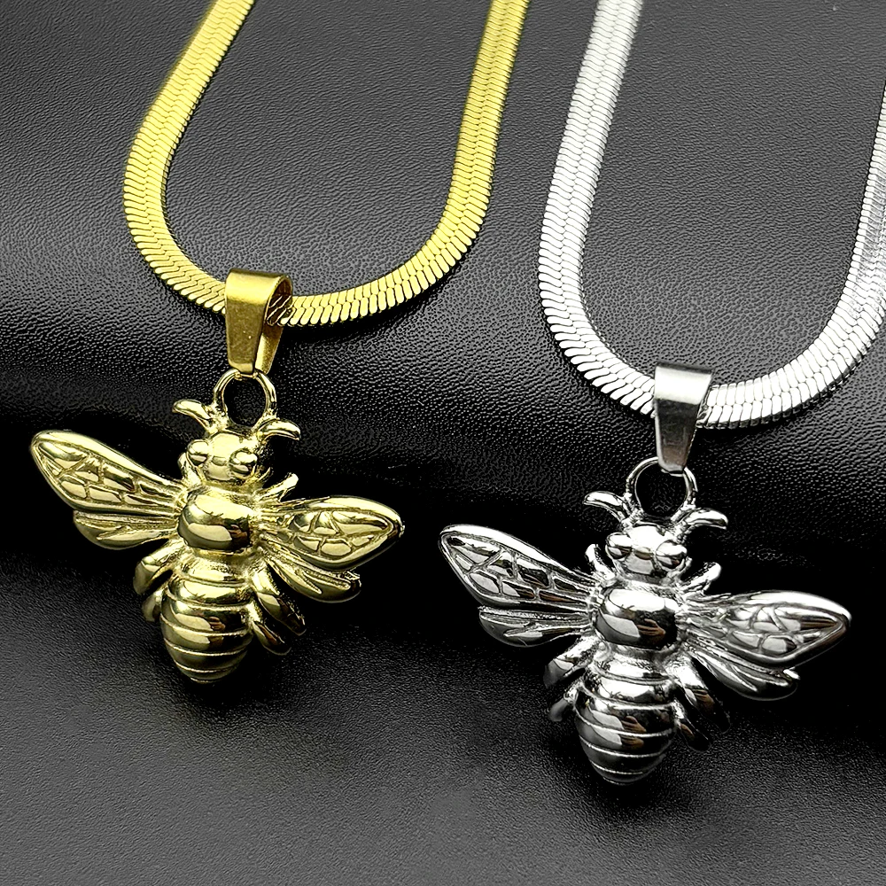 

Lovely Bee Pendant Necklace For Women Men Stainless Steel Gold Color Party Wedding Charm Snake Chain Choker Jewelry Accessory