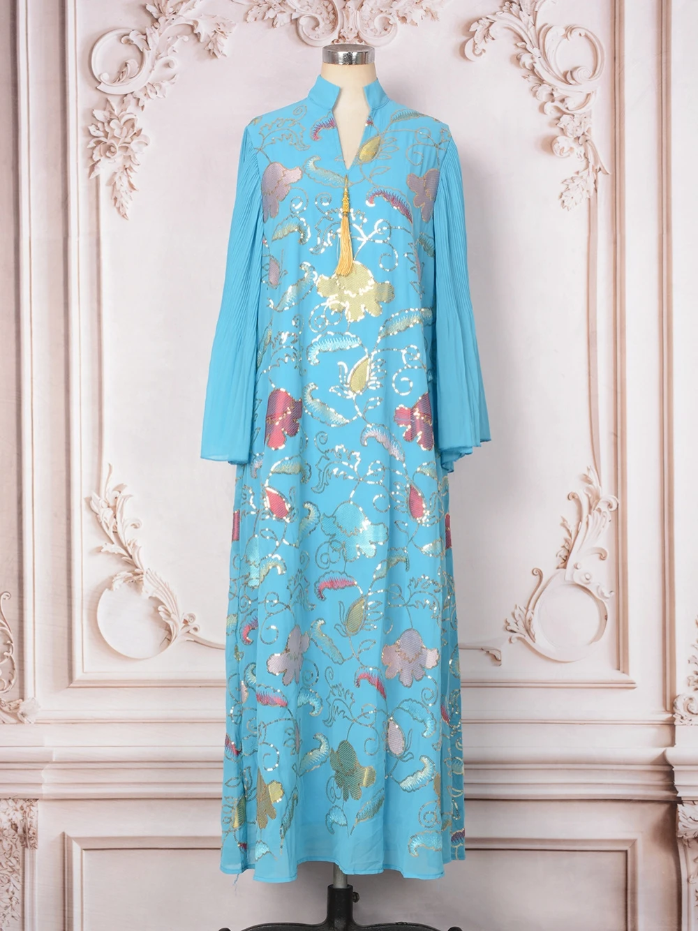 ชุดอาบายะแบบดั้งเดิมของตะวันออกกลางสำหรับผู้หญิงไซส์ใหญ่ ประดับลายดอกไม้ปักเลื่อม งานปักลายแบบดั้งเดิม ดูไบ ซาอุดีอาระเบีย ชุดราตรีสำหรับงานเทศกาล