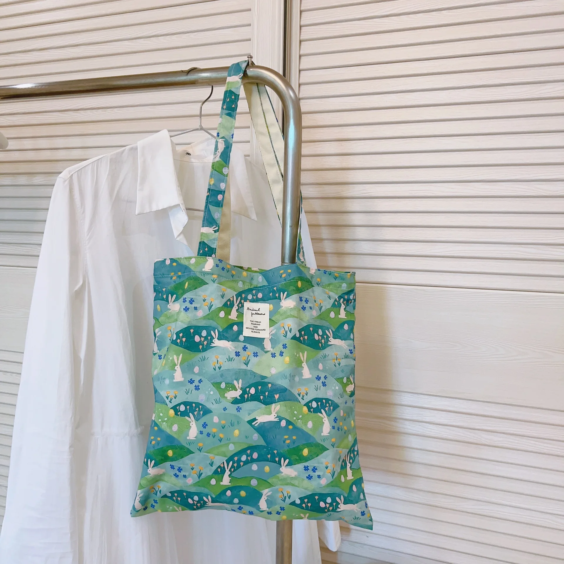 

Women's New Summer Fresh Printed Single-shoulder Cotton Bag Canvas Bag Large Capacity Green Color Simple Funny Fashion For Girls