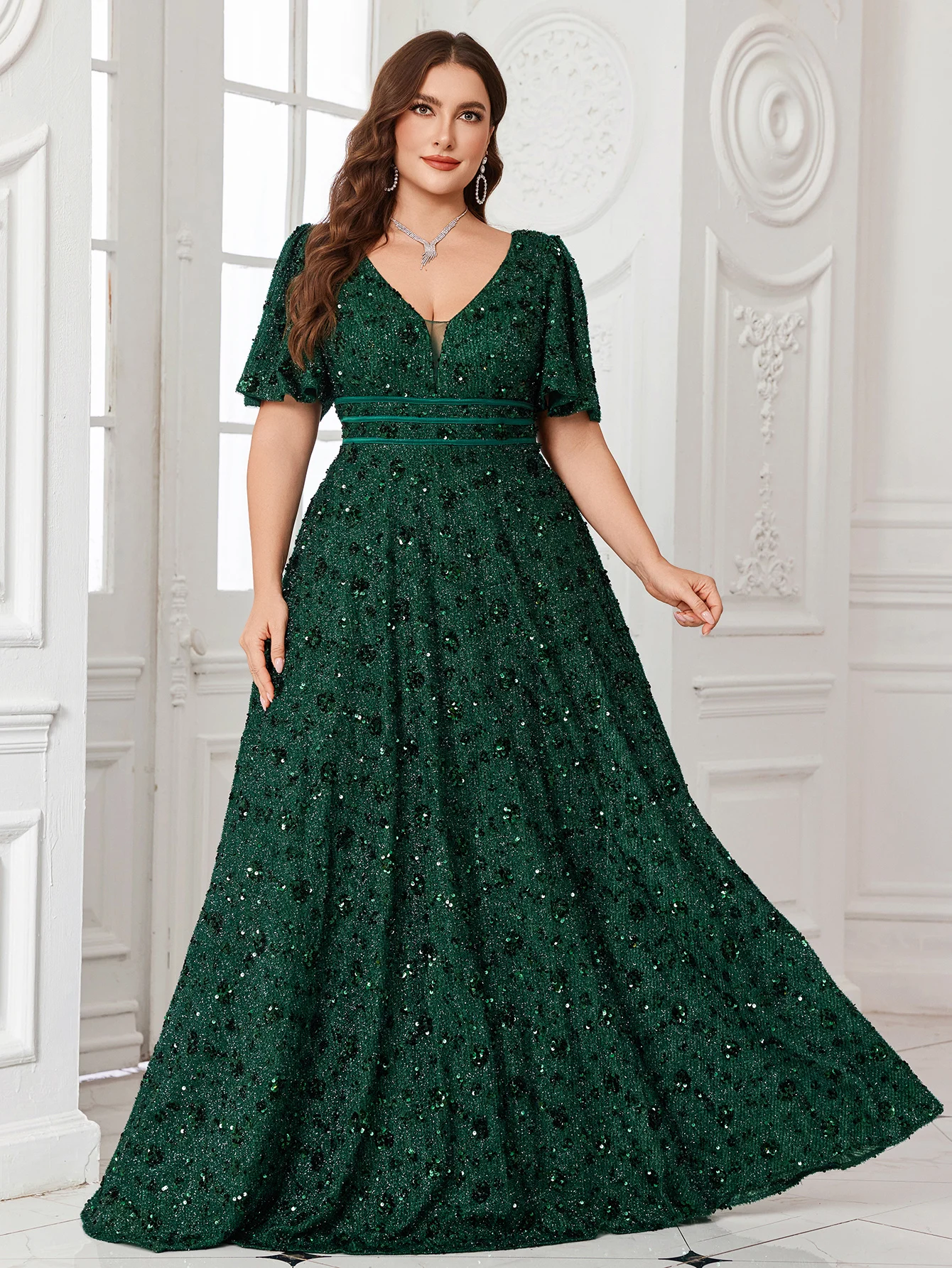 

UNITHORSE [Random Print] Plus Size Elegant V-Neck Sequin Dress, Short Sleeve Backless Pleated Evening Gown