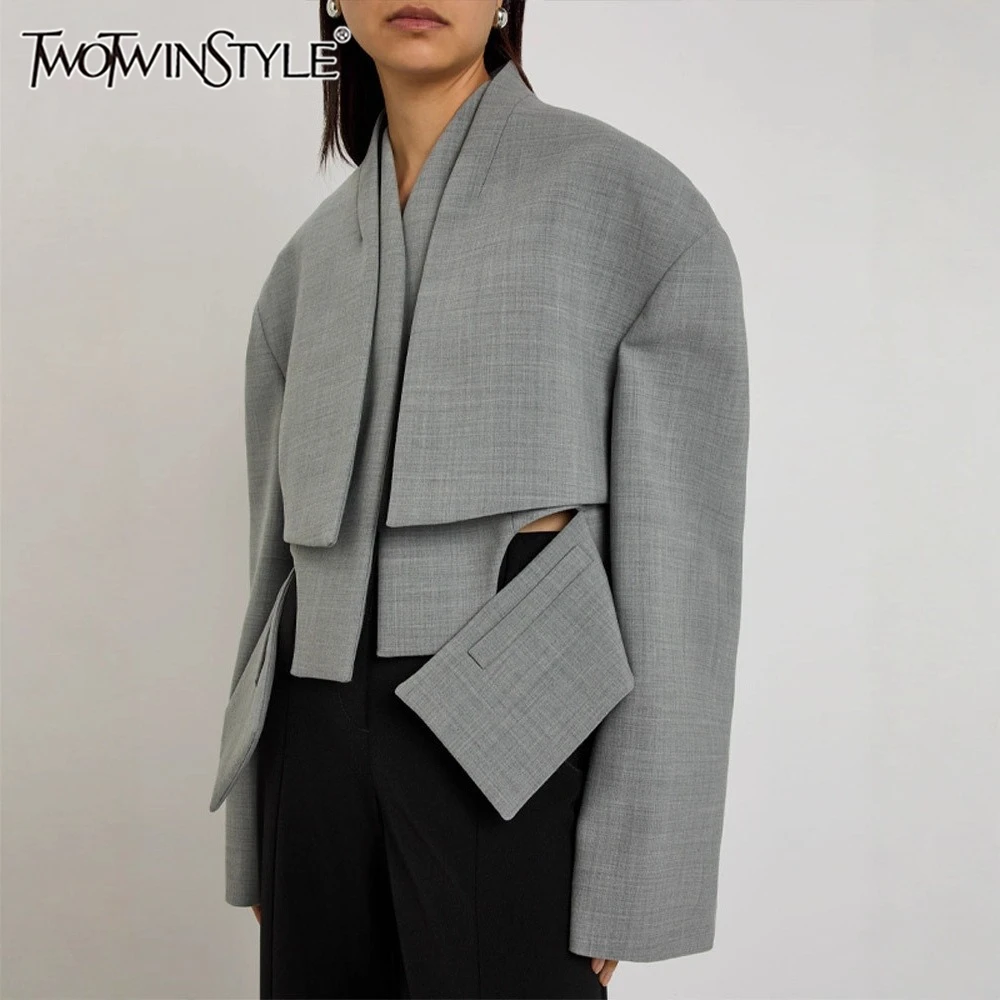 

TWOTWINSTYLE Серая шикарная куртка со складками, женская свободная куртка с v-образным вырезом и длинными рукавами, нестандартные роскошные женские куртки, модная осенняя новинка