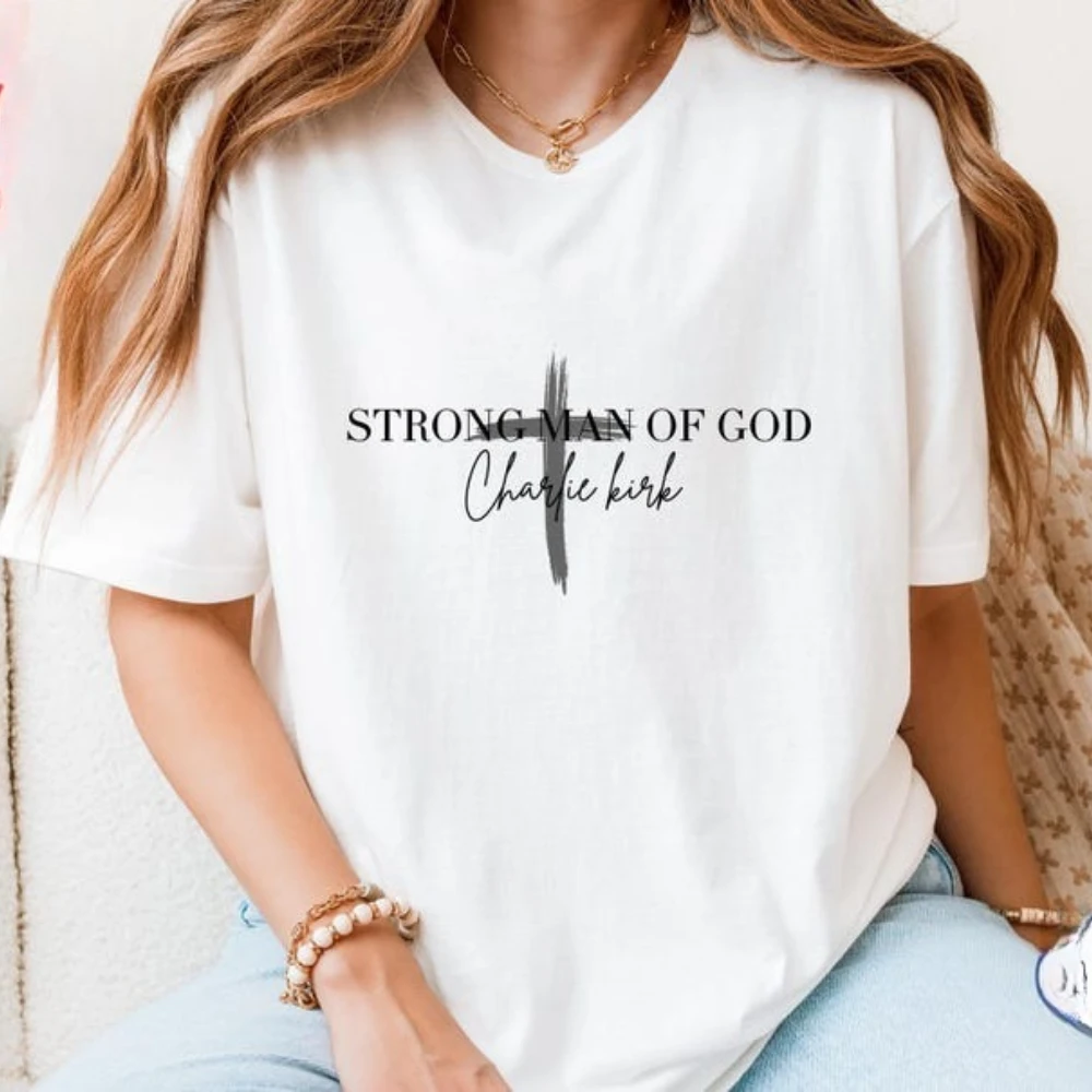 تشارلي كيرك تي شيرت الإيمان المسيحي التي شيرت الرجال المحافظين تي شيرت RIP تشارلي الوطني الأبدي ملابس الرجال النساء التذكارية