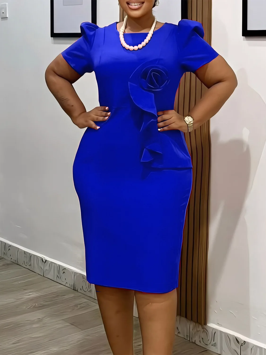 

Women's Elegant Hip-Hugging Ruffled Short-Sleeved Dress Fashionable Solid Color Commuting Dress 2026 New Arrival