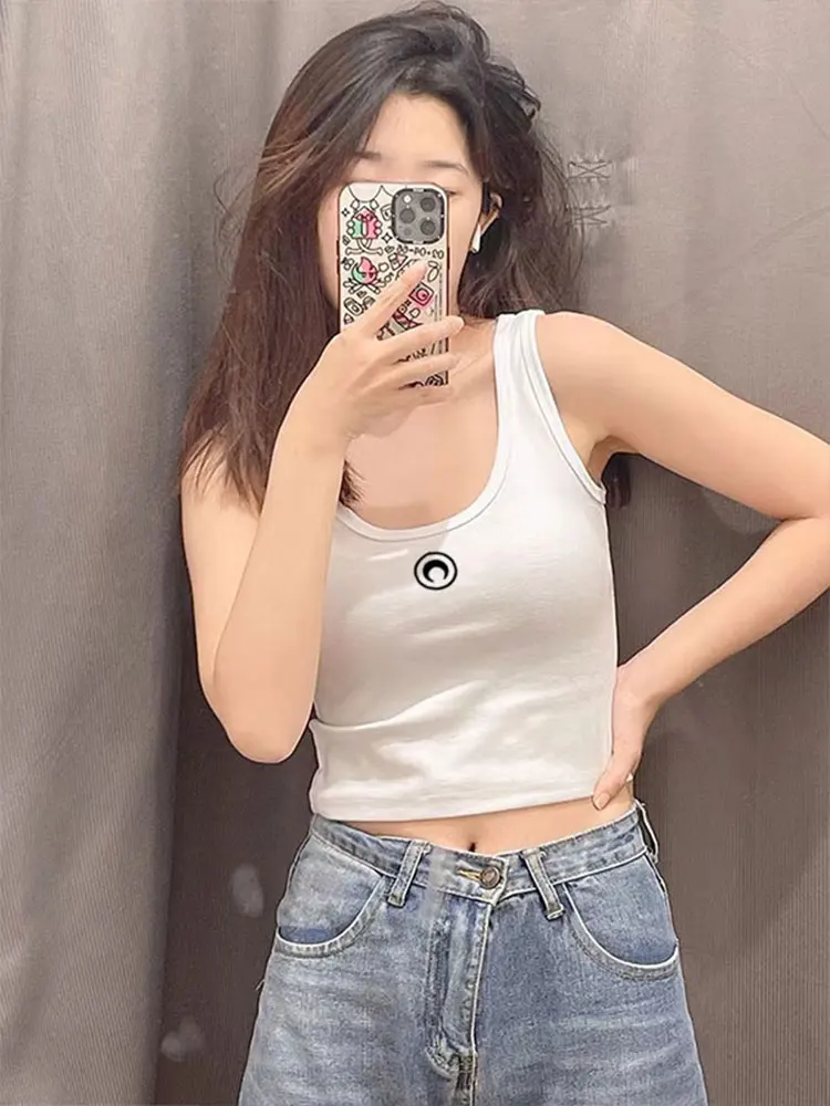 

women's summer Japan and Koreas street fashion casual tops Black tank top Sleeveless T-shirtEurope America Sex comfort Camisole