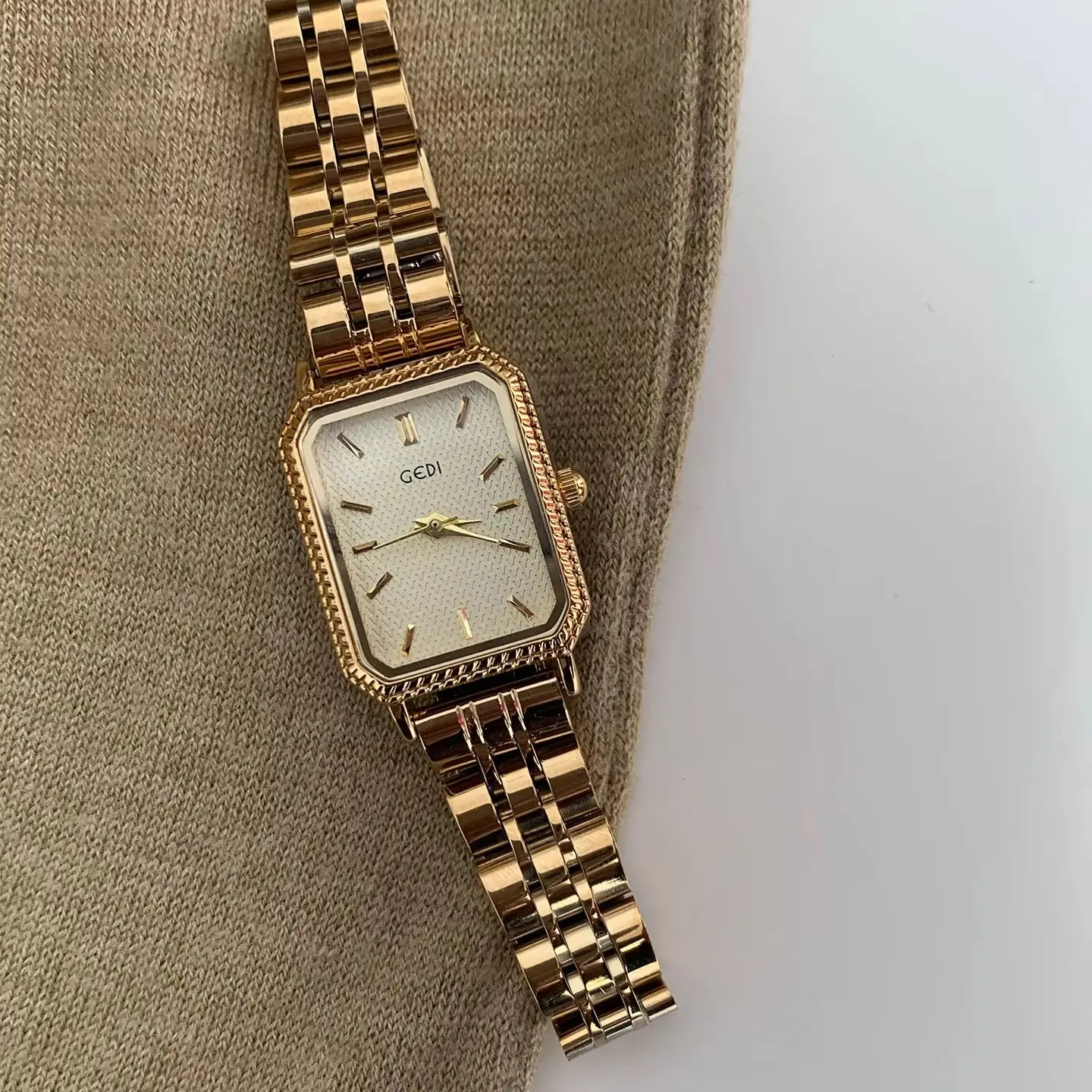 Women's Watches Luxury Brands Original Classic Retro  Square Stainless Steel Fashion Commuter Women's Chain Quartz Watch Gift