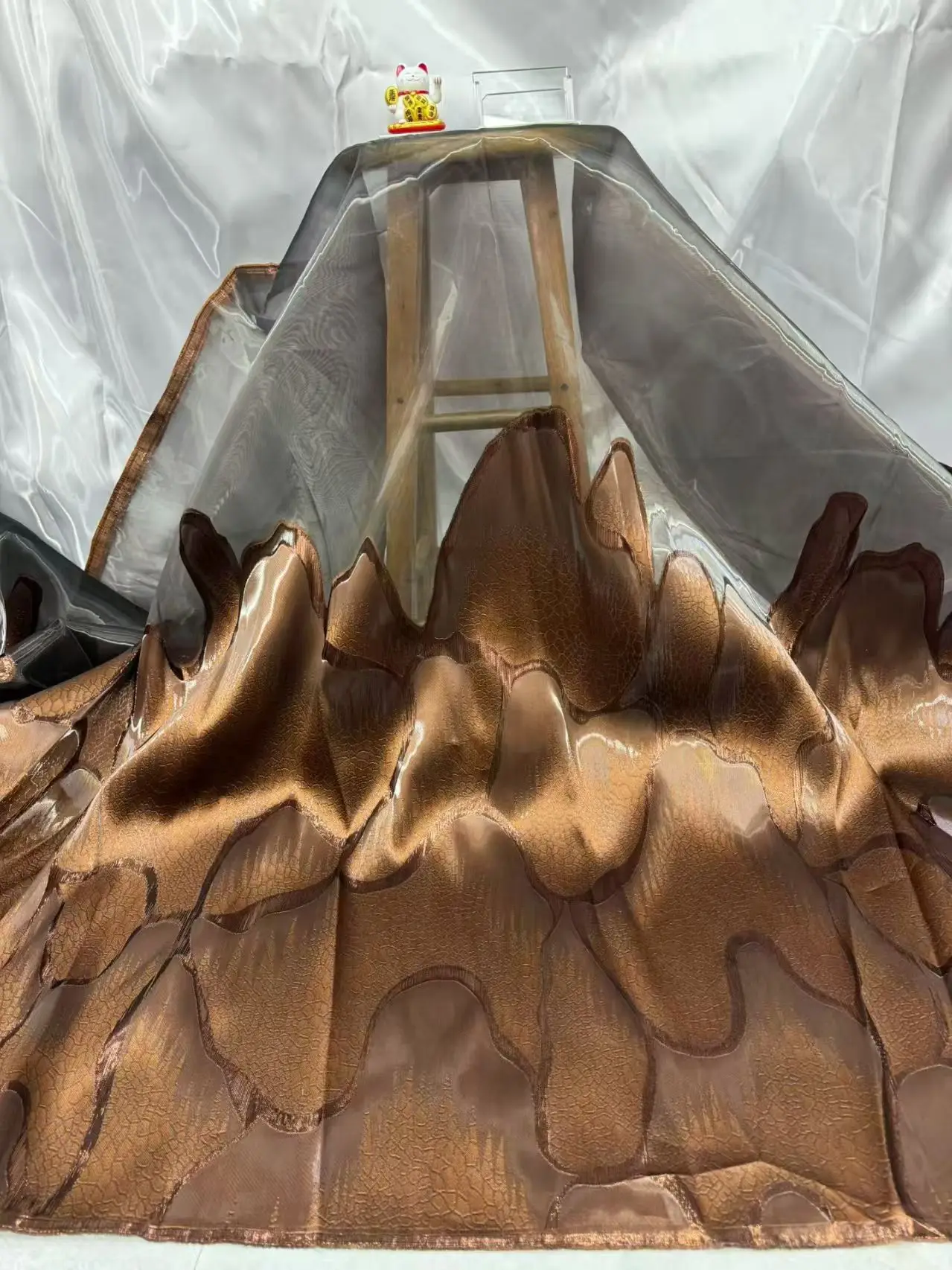 

2026 Latest Nigerian Organza Brocade Lace Fabric French African Gilding Jacquard Lace Fabric for Women Party Dresses,