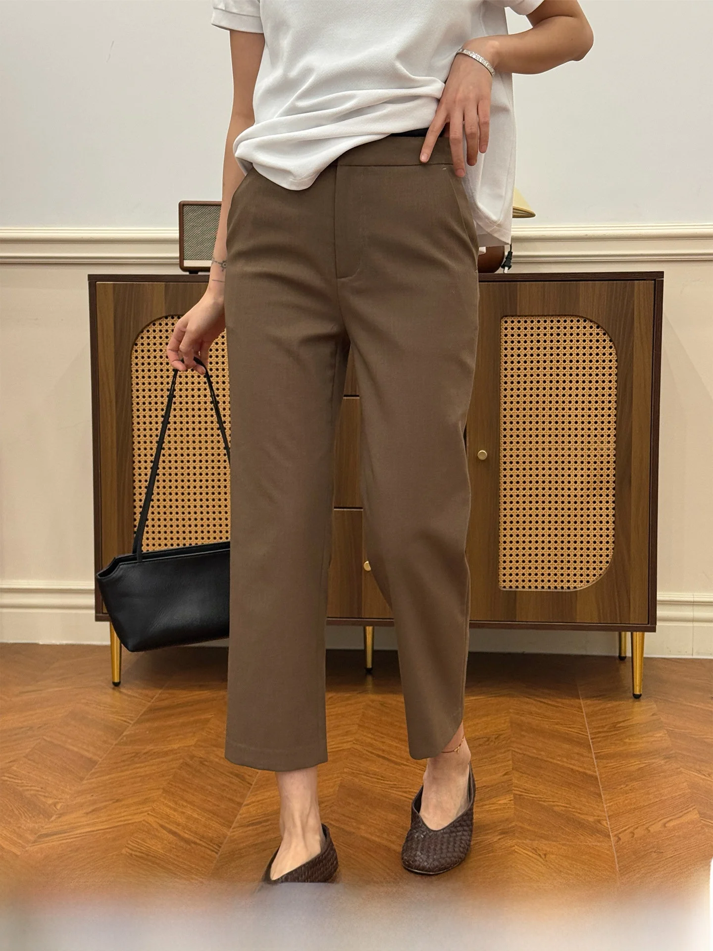 

Langqing Tong Commuter Wool Straight Leg Smoke Pipe Pants Women's New 2026 Spring Small Size Casual Pants Nine Points Suit Pants