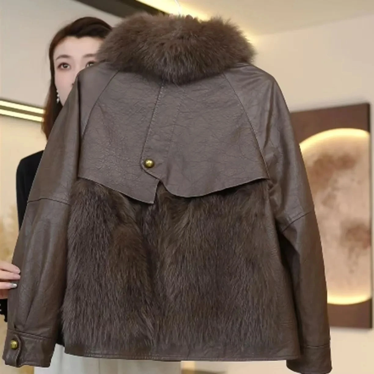 Retro Coffee Fur Coat for Women's 2025 Winter Loose Korean Version Fashionable Imitation Fox Fur Thickened Haining High-end Coat