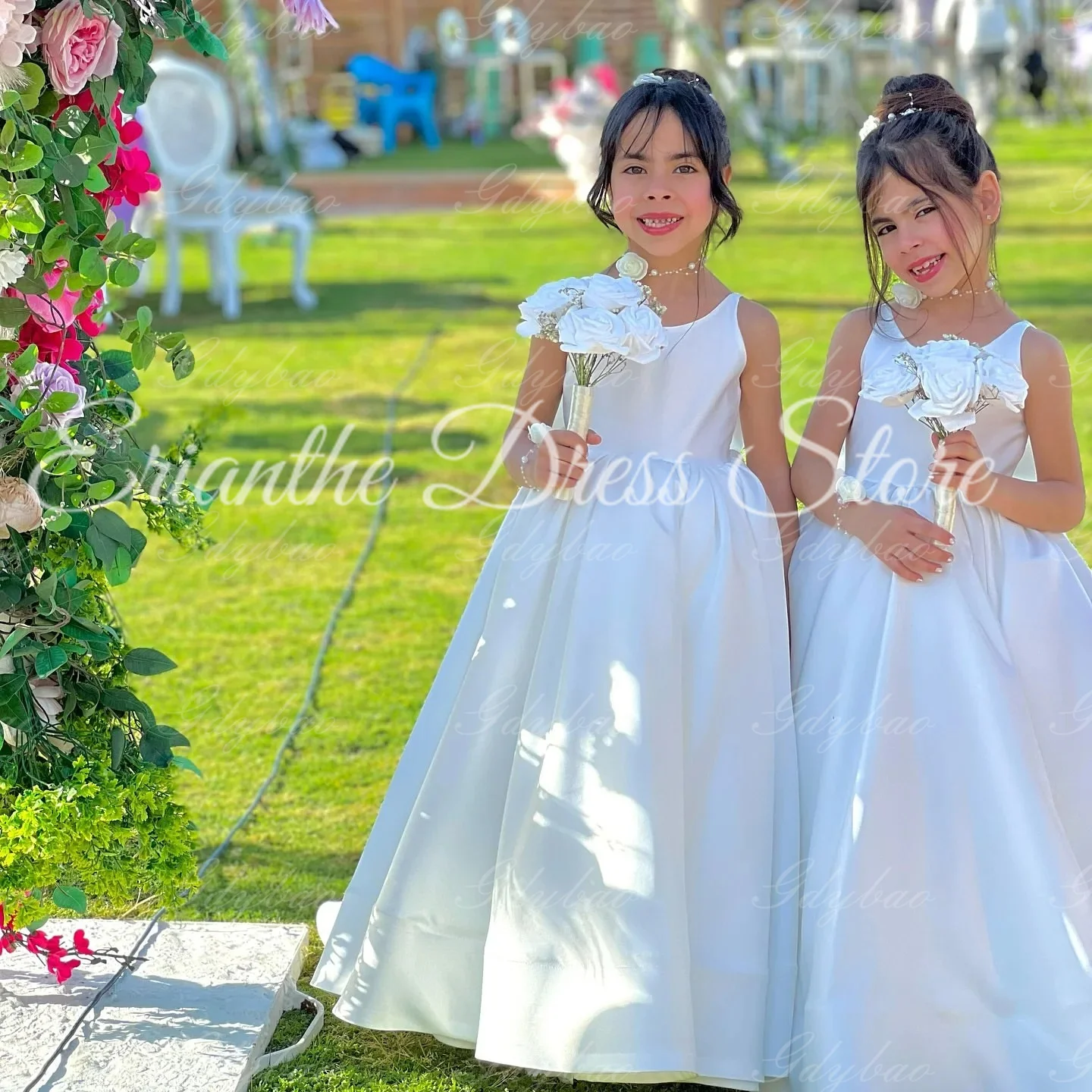 

Customized White Flower Girl Dress for Wedding Tulle Puffy Sleeveless Princess Kids Birthday Party First Communion Ball Gowns