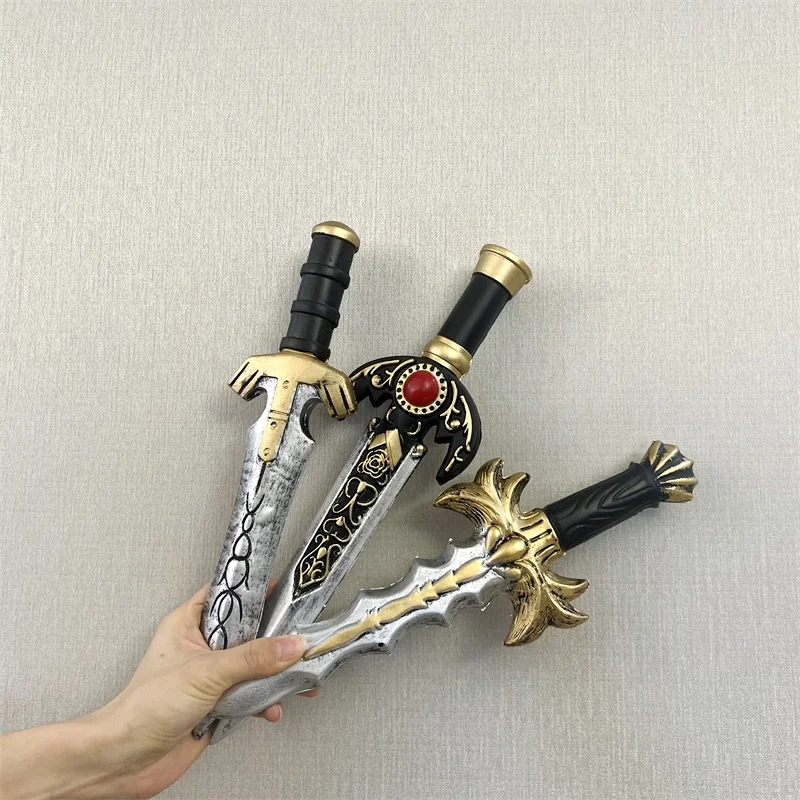 القرون الوسطى سكين خنجر الدعائم السيف تأثيري الأسلحة هدايا الهالوين ألعاب في الهواء الطلق نموذج السلامة بولي PU ألعاب مطاطية