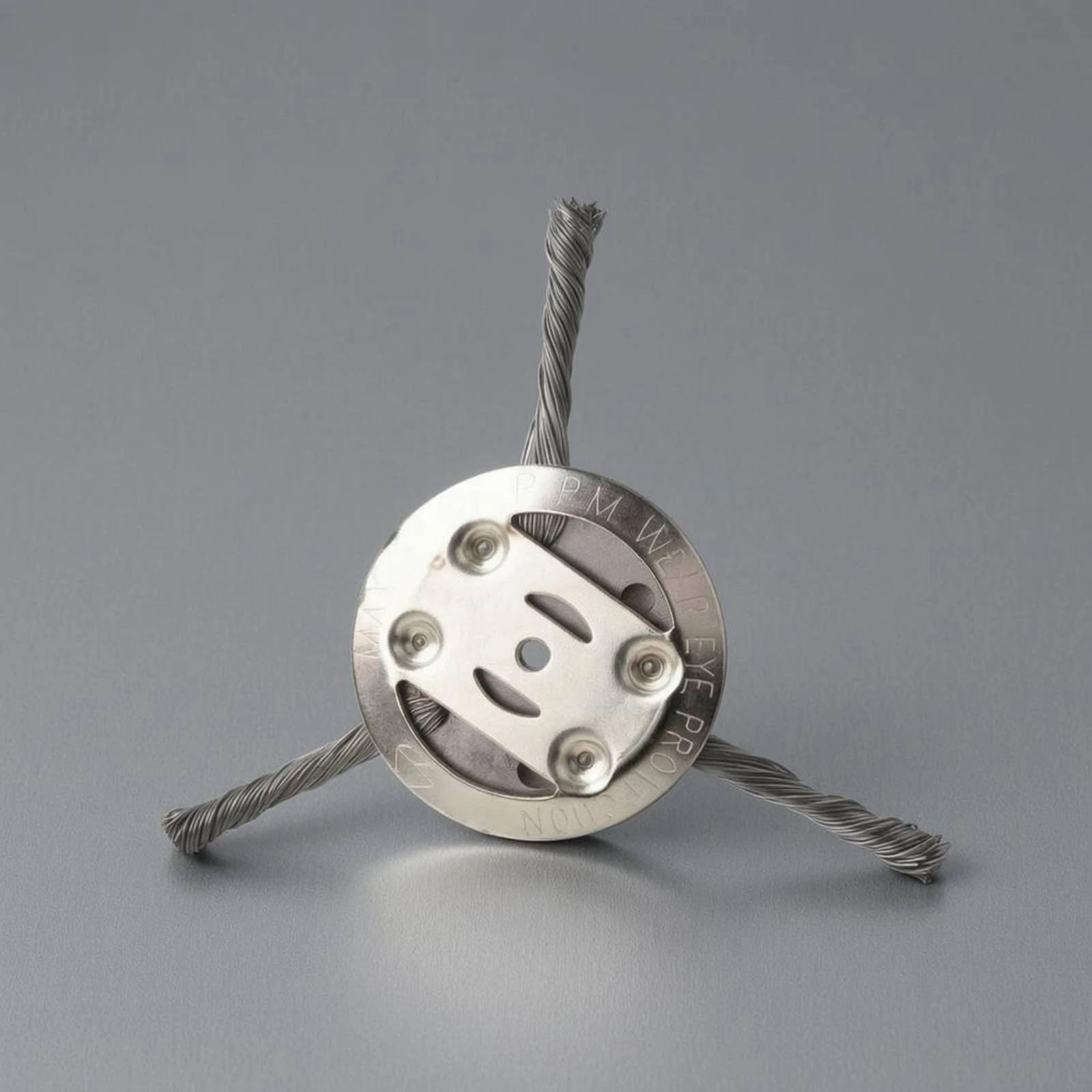 

Metal Wire Vegetation Cutter Head Compact Wire Bristle Trimmer Head Circular Grass Cutter Attachment Silver-Colored