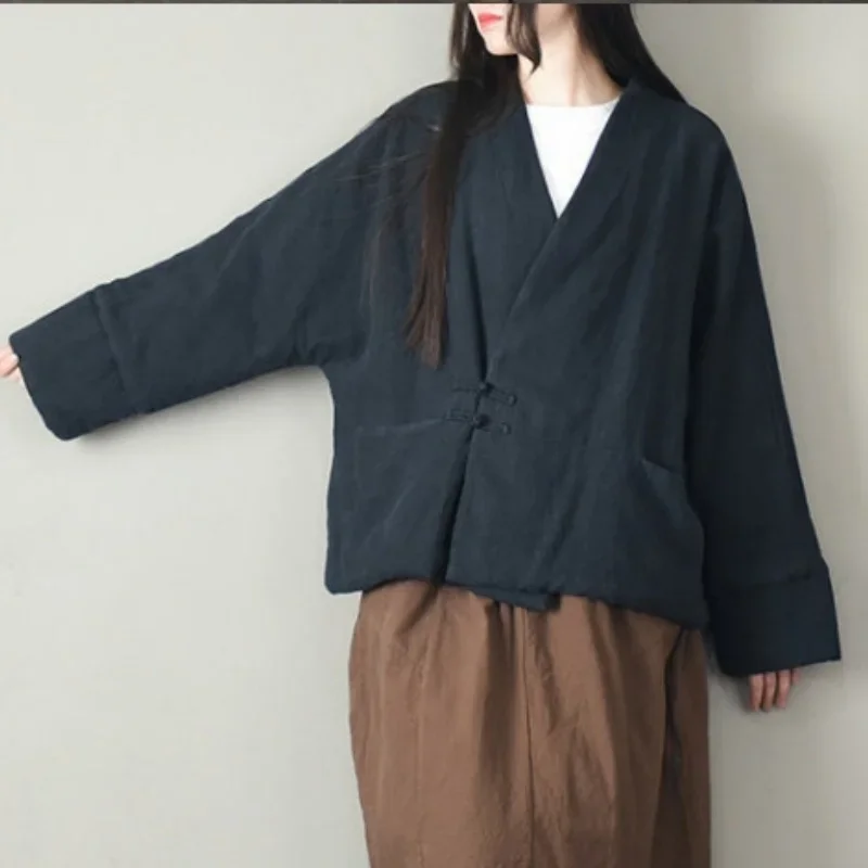 النمط الصيني الصلبة القطن معطف المرأة 2025 جديد الخريف الشتاء الدافئة الخامس الرقبة الضفدع زر فضفاض المرأة سترة الكتان الملابس الرجعية
