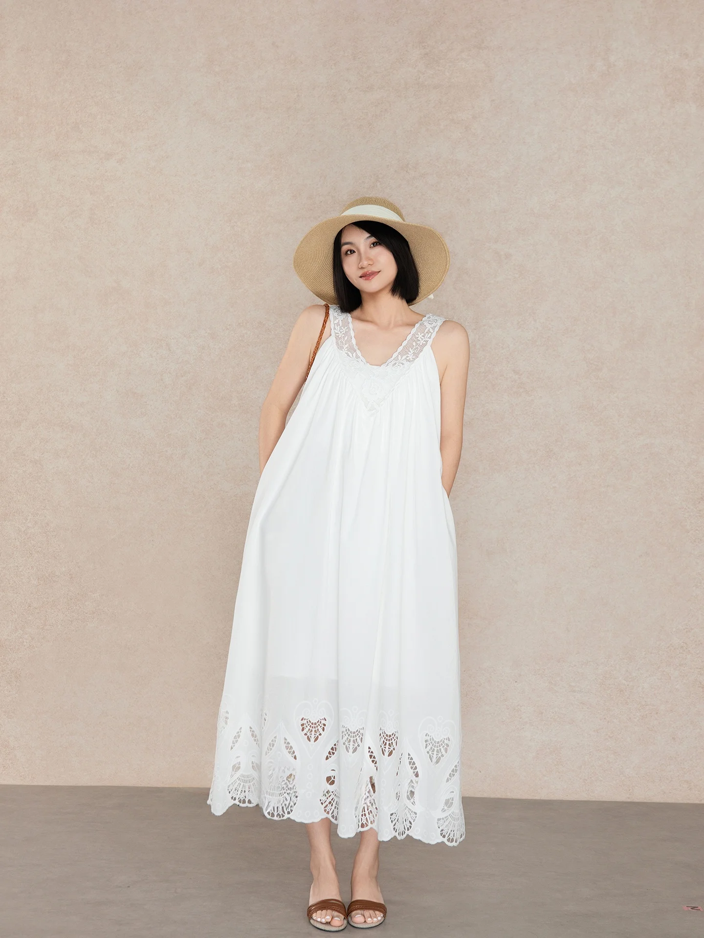 Vestido Belin de Encaje Blanco con Aberturas, Holgado, sin Mangas, Cuello en V, Estilo Vacaciones de Verano para Mujer, Corte en A, Material de Algodón