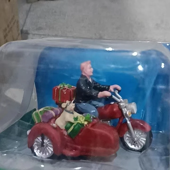 Resin figure mental psychological sand table game box court therapy  three-wheel  motorcycle