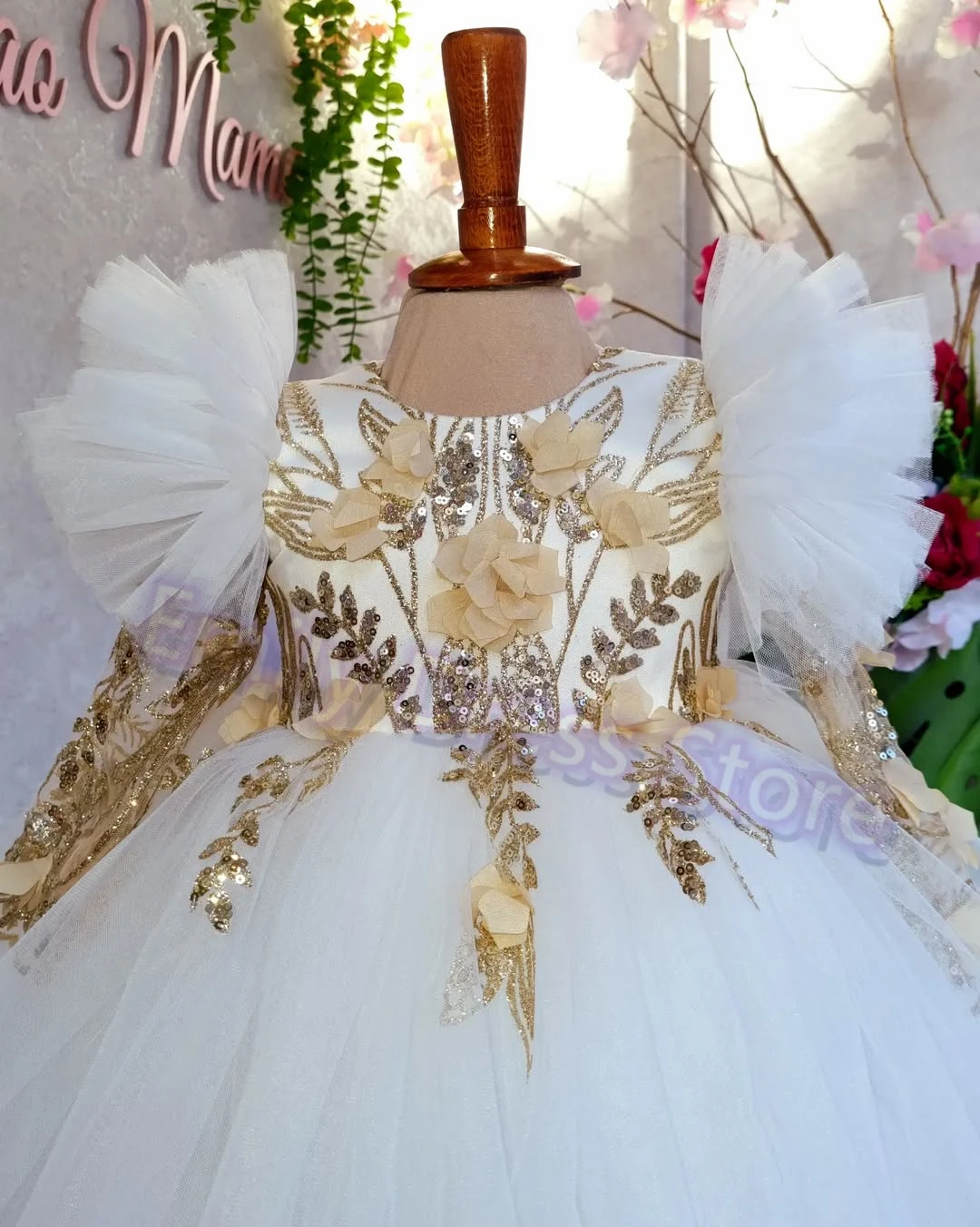 

Белое платье с цветочным узором для девочек по индивидуальному заказу на свадьбу, тюлевое плиссированное платье с аппликацией, роскошное детское бальное платье для дня рождения, первого причастия