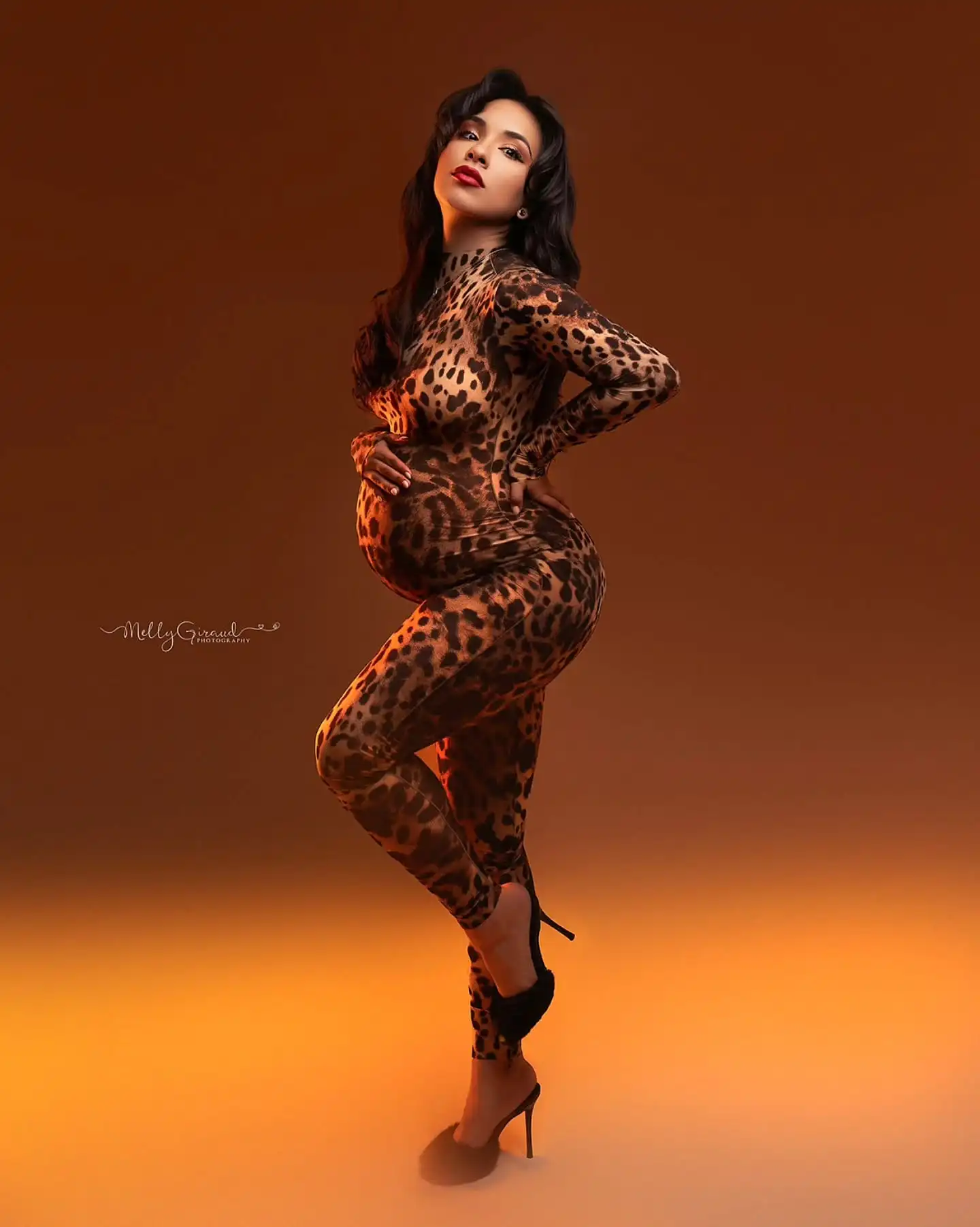 

Maternity Dress Photoshoot Leopard Print Bodycon Pregnancy Outfit Long Sleeve Baby Shower Photography Clothes for Pregnant Women