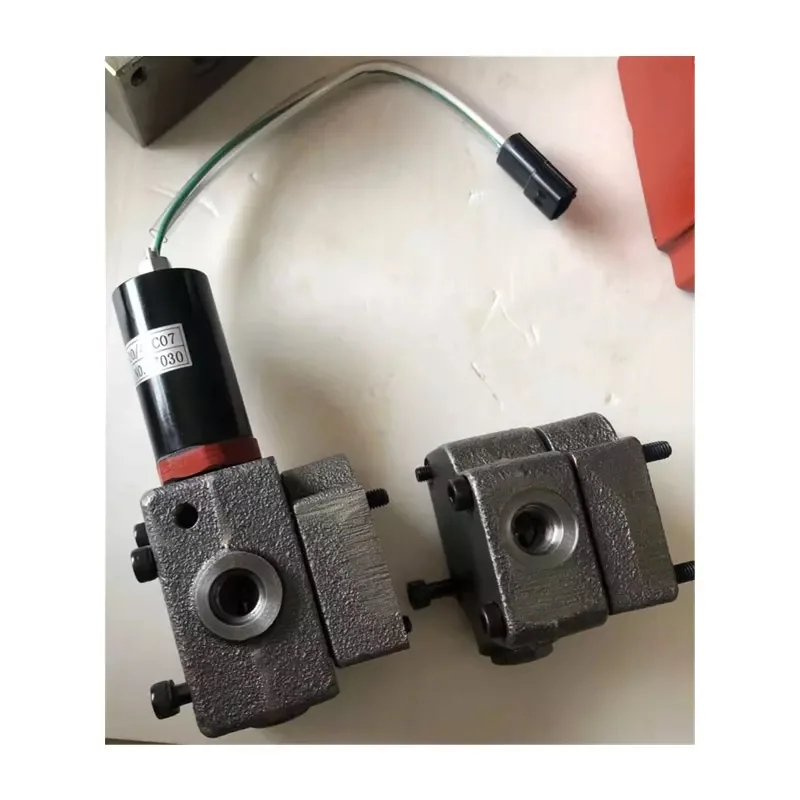 Construction Machinery Parts K3V63 Pump Solenoid Valve K3V112 K3V140 K3V180 K5V200 Solenoid Seat for Excavator