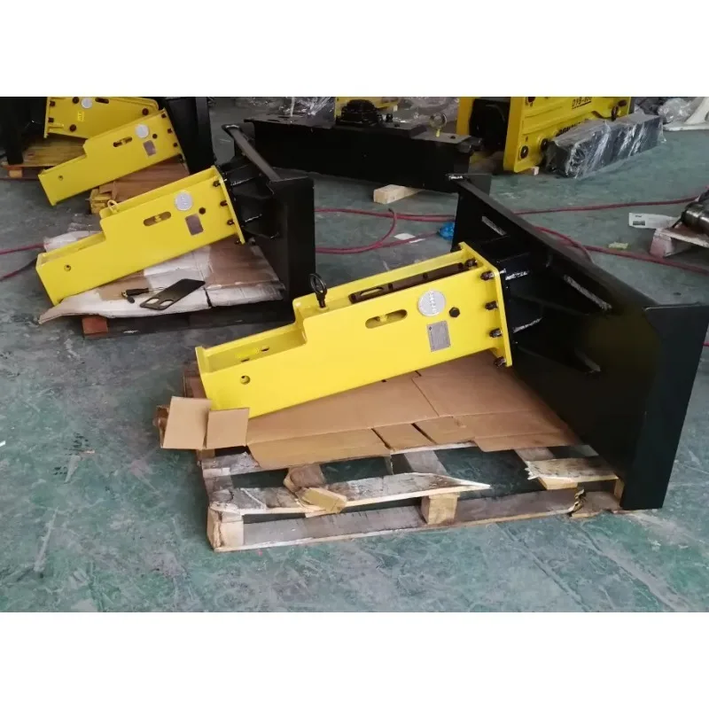 Skid Steer Loader Hydraulic Breaker YLB750 Hydraulic Rock Breaker Hammer with Chisel and Adapter Frame
