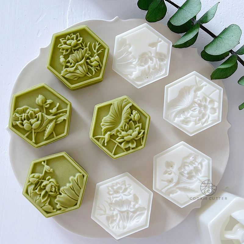 

4Pcs/Set 50-63g Hexagon Chinese Flower Mooncake Mould For Mid-Autumn Festival 3D Lotus Flower Shape Baking Mold Hand Pressure