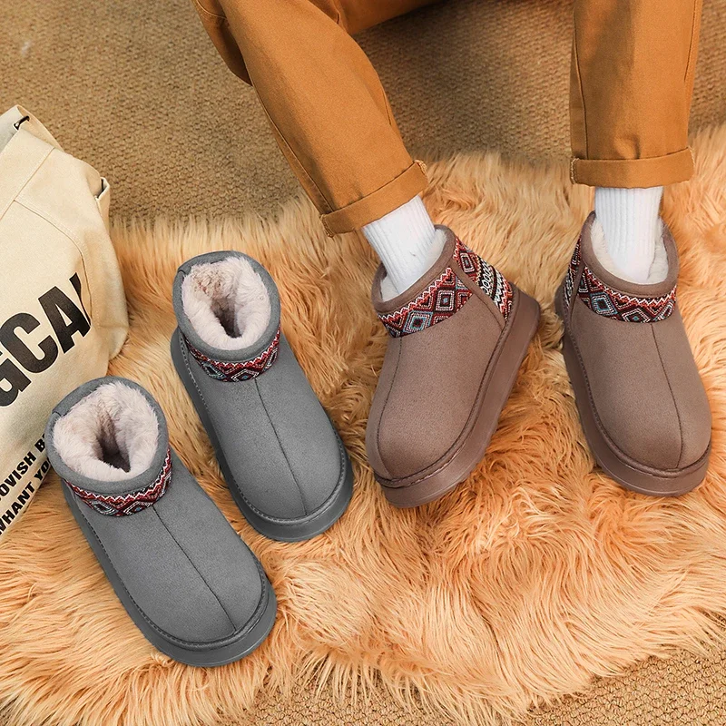 2025 منصة رقيق النعال السيدات المنزل أنيقة أحذية غير رسمية كبيرة الحجم النساء/الرجال منزل الشقق موضة أحذية الشتاء القطيفة #4