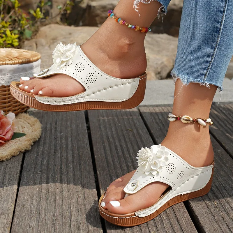 Sommer Flip Flops Hausschuhe Frauen Mode Blume Damen Sandalen Outdoor rutschfeste Keilschuhe für Frauen Casual Plateau Sandalen