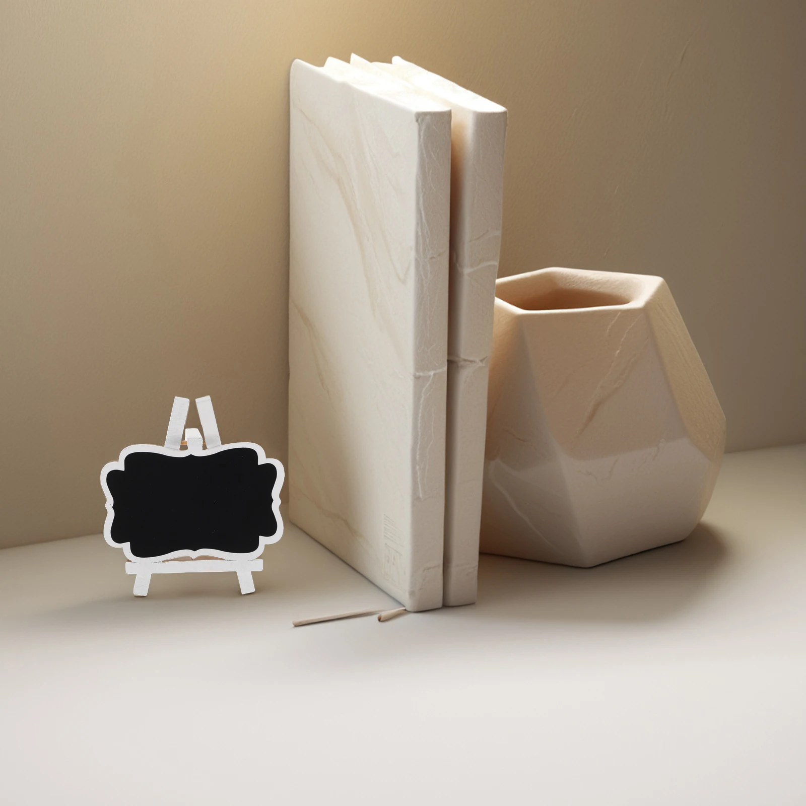 

15pcs Mini Wooden Chalkboard Small Blackboard Stand Flowers Table Signs White Frame Thick Reusable Wedding Birthday