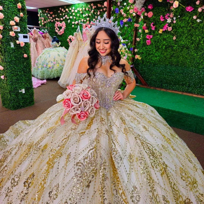

Shiny Champagne Gold Quinceanera Dress crystal glitter Decal Long tail Bow Vestidos De 15 Quinceanera ﻿Customize