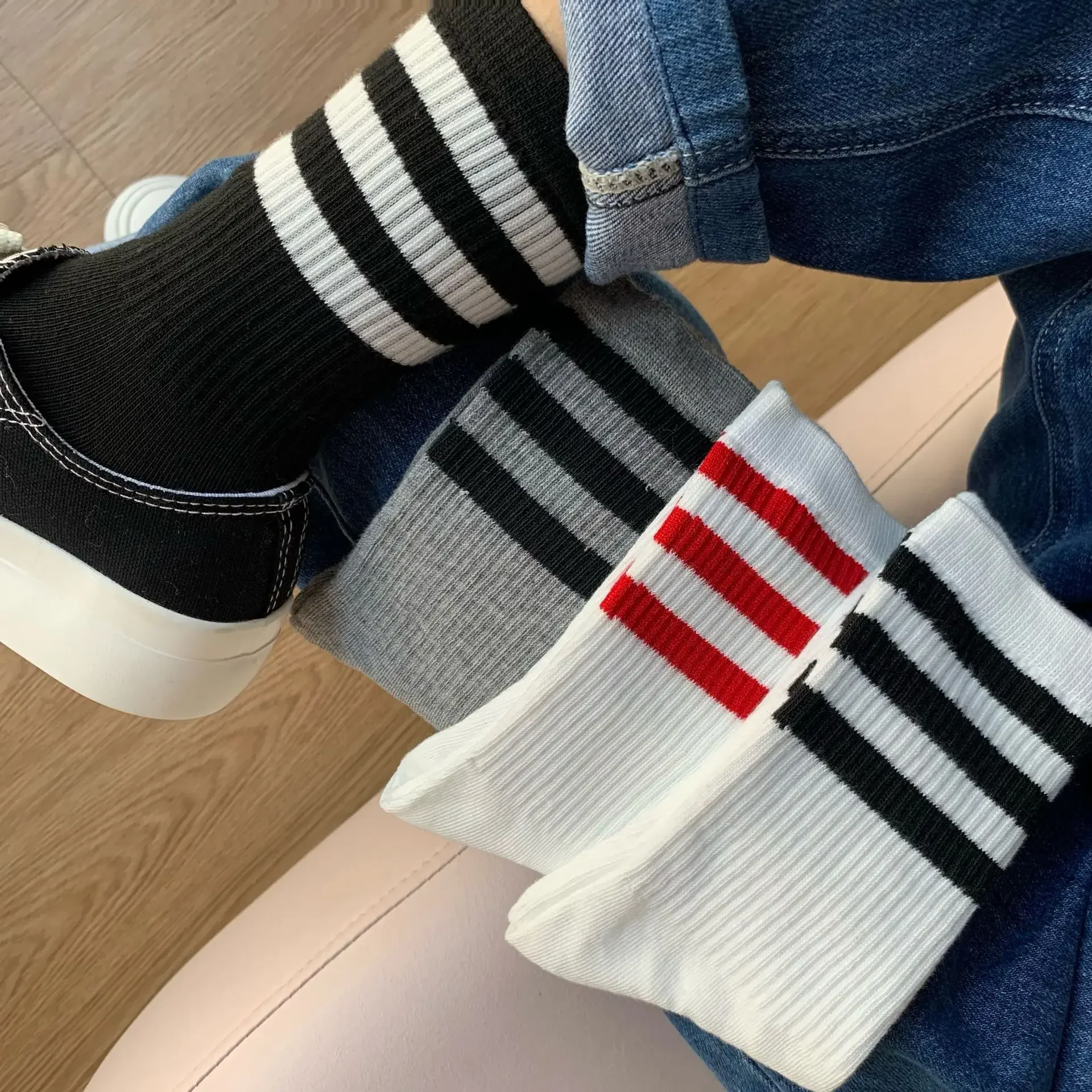 1 Pair Women Cotton Socks Striped Solid Color Breathable Casual Black White Retro Hip Hop Korea Fashion Female Middle Tube Sock