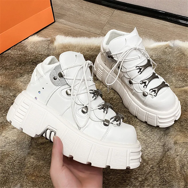 

Punk Womens Ankle Boots Fashion Casual New Rock Female Chunky Shoes Metal Decoration Motorcycle Boots Women Platform Shoes