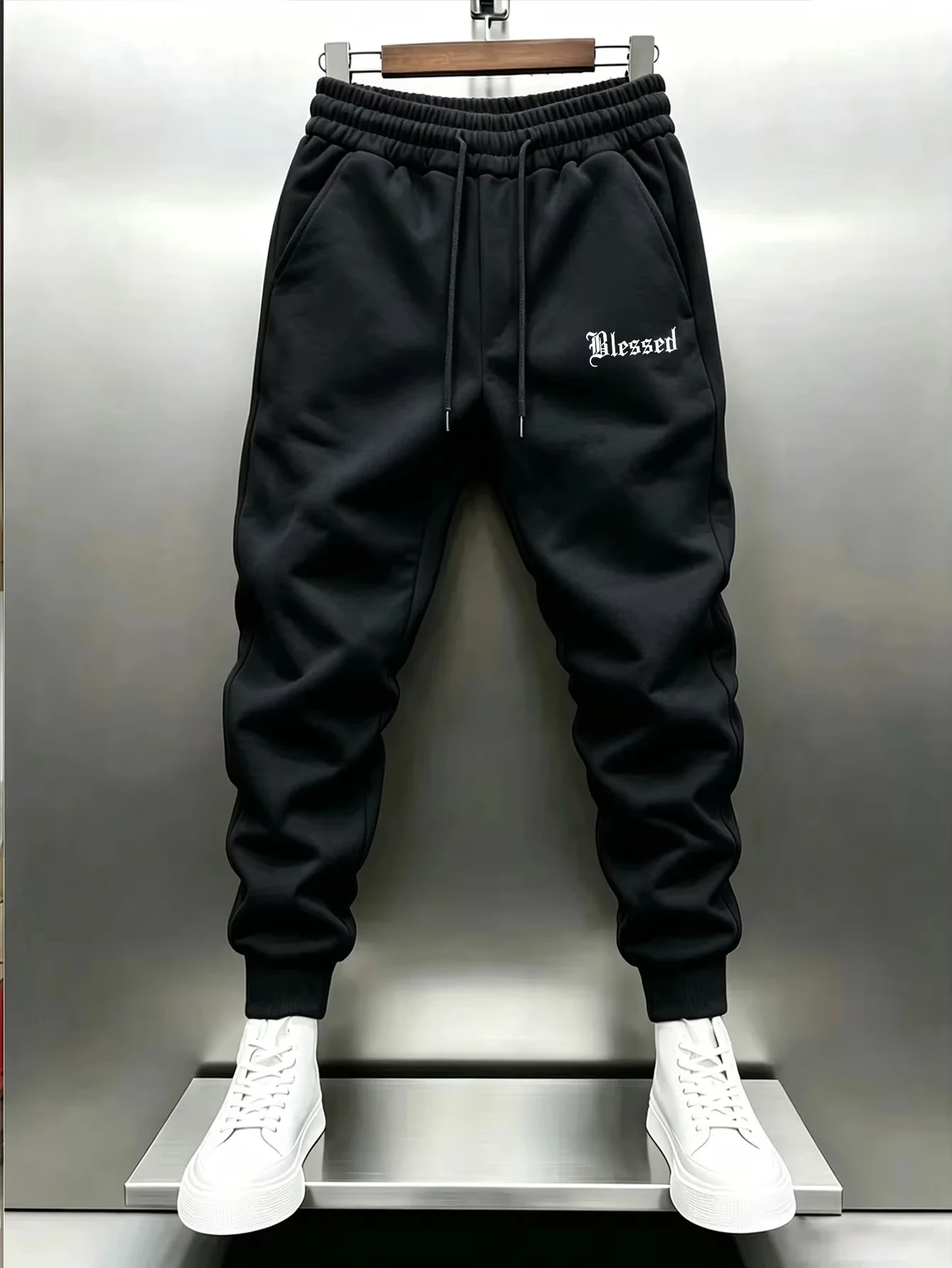 Mens Sweatpants Fit Joggers for Sports and Streetwear Loose Casual Pant Drawstring Multi-pocket Men Printed Long Pant
