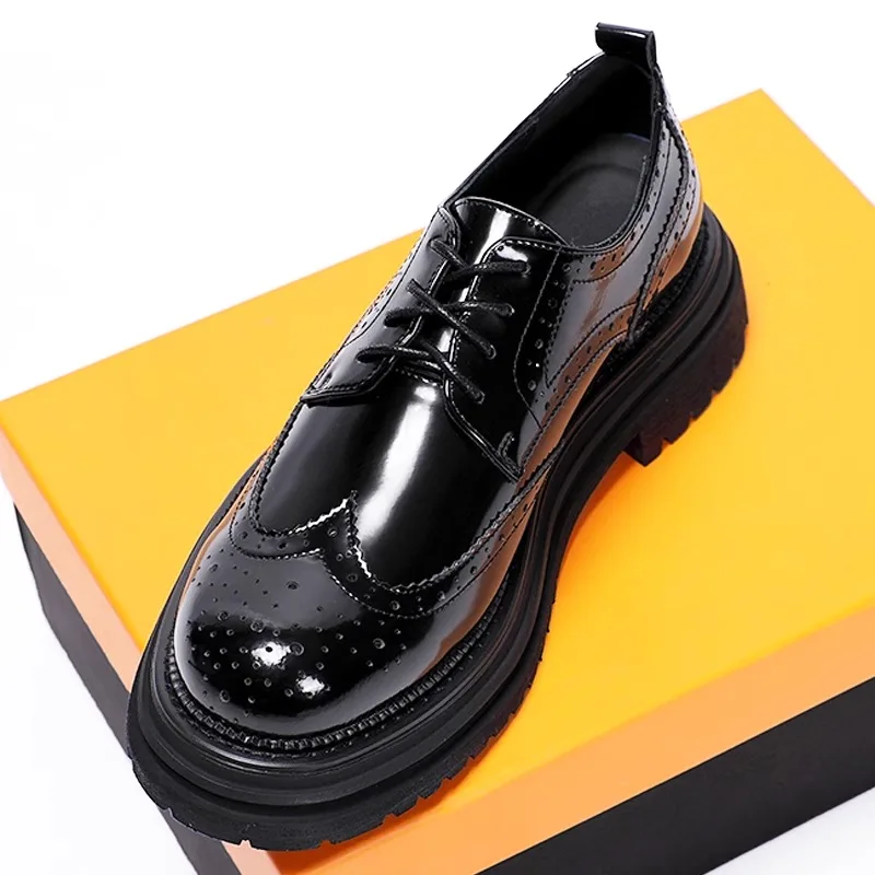 

New Luxury British Men Brogue Shoes High-end Genuine Leather Lace-up Oxfords Casual Business Office Dress Derby Shoes Zapatos