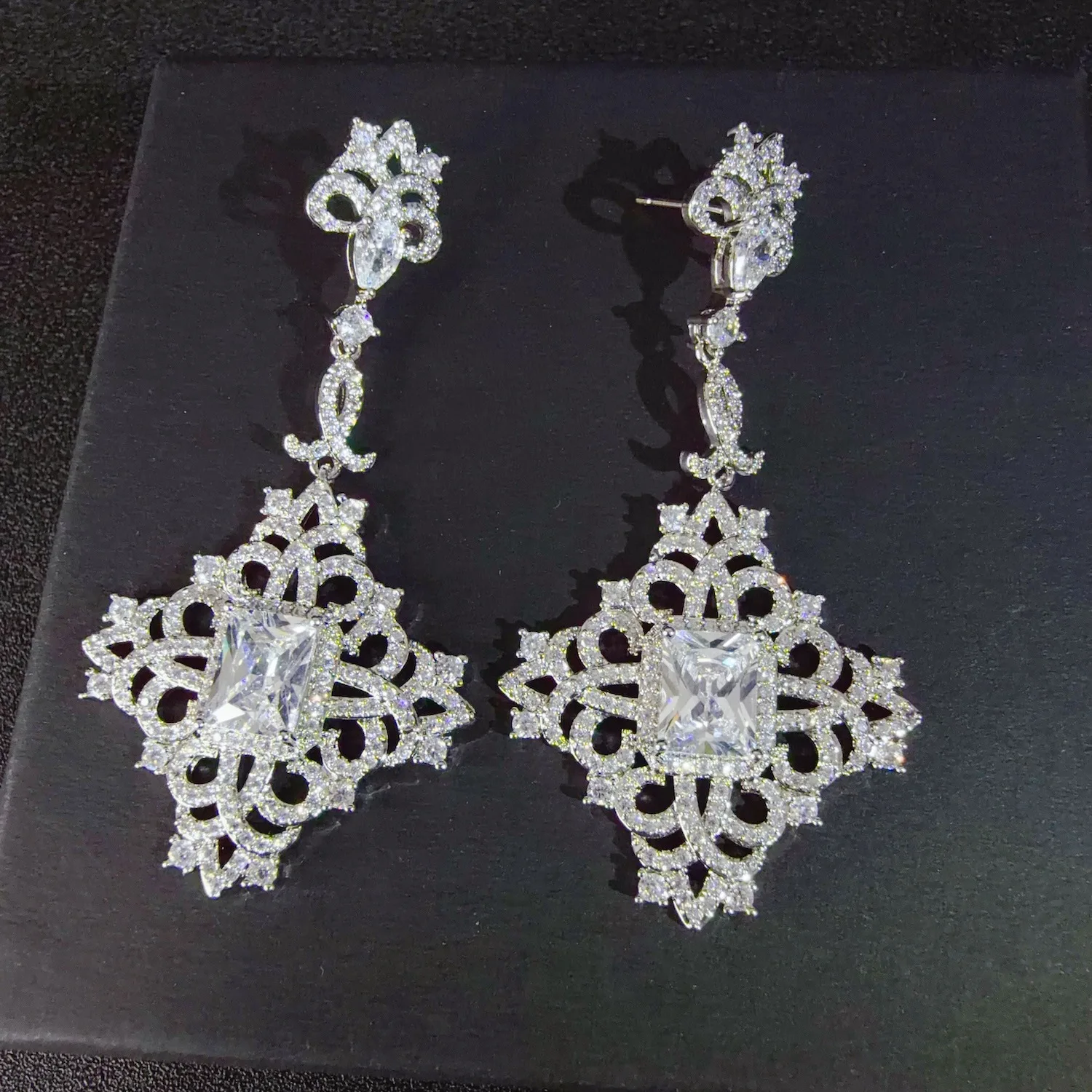 

Cubic Zirconia Statement Earrings for Women Silver Gold Plated Vintage Drop Earrings Sparkling Jewelry Wedding Dinner Party