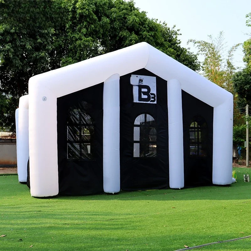 Outdoor 7,4x6,4x4,3 meter opblaasbare evenemententent met aangepast logo / 24x21x14 voet opblaasbare tent aangepast