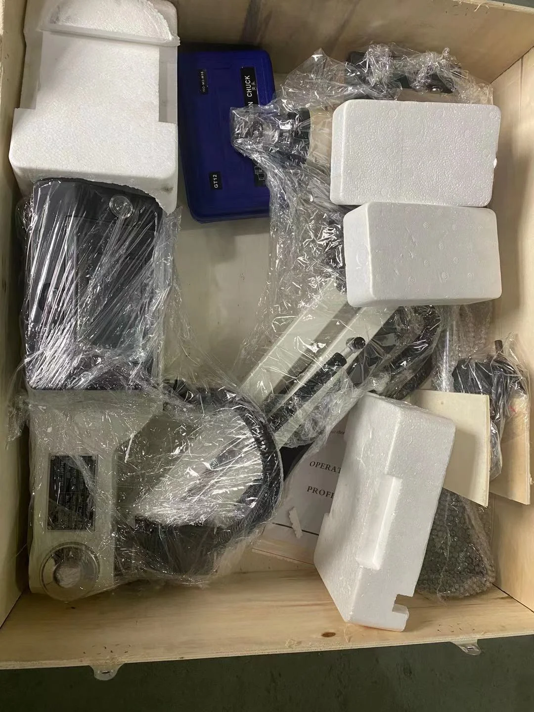 M3-M16対応 CNC自動フレキシブルアーム式ナットネジサーボ電動タッピングマシン 金属ネジ穴加工機