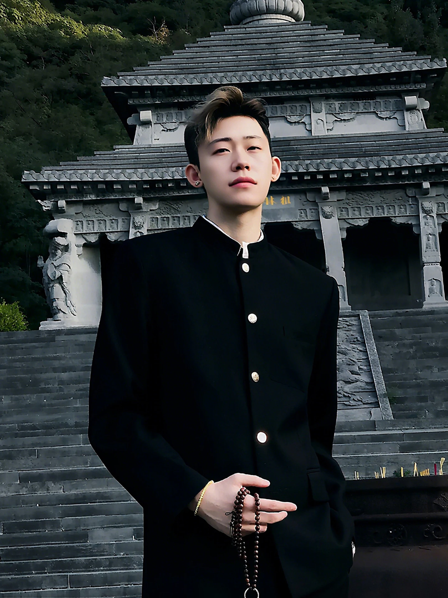 

New Chinese Sle Stand Collar irt Jaet Men's Bla Buttoned Tang Costume Top Trendy Brand orm Autumn Outerwear