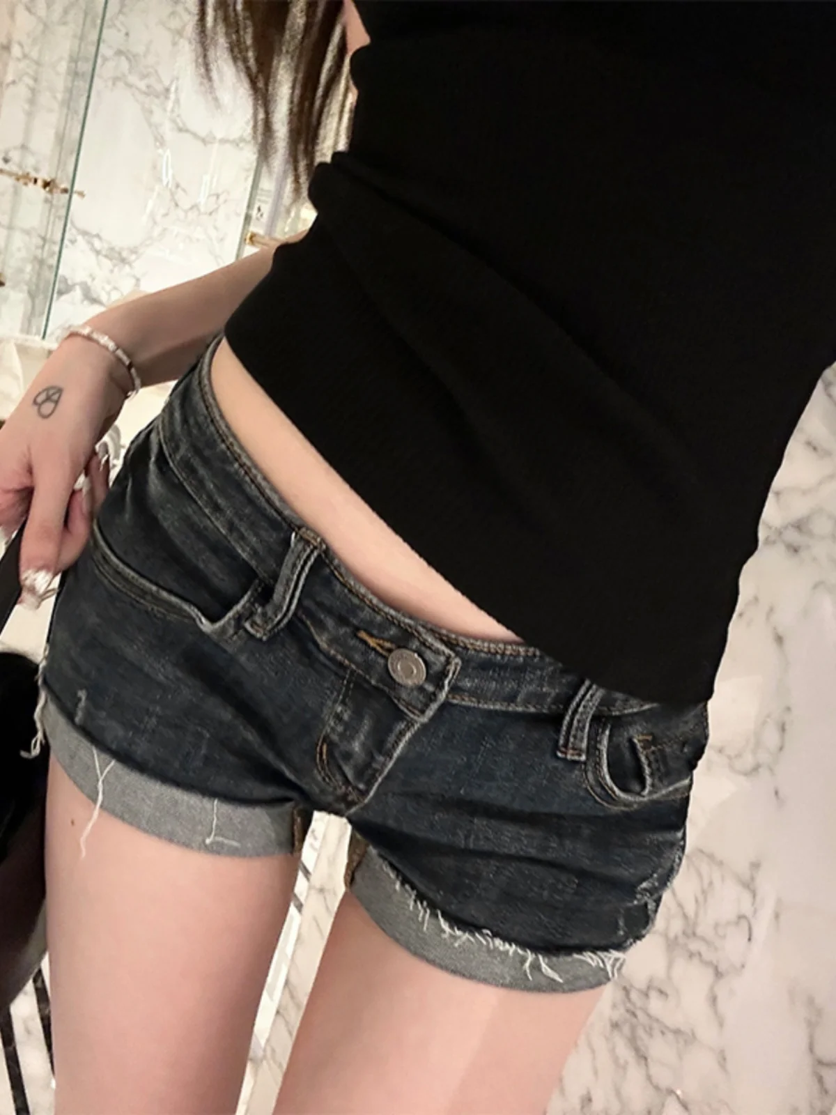 

Fashionable Low-Waist Skinny Denim Shorts Women's Spicy Sweet Hot Pants Cotton Stretch Jeans High Waist Zipper Closure Blue