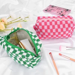 Checkerboard Knitted Pencil case Contrast Woolen Grid Large Capacity Woman Portable Storage Bag Makeup Bag Travel Wash Bag