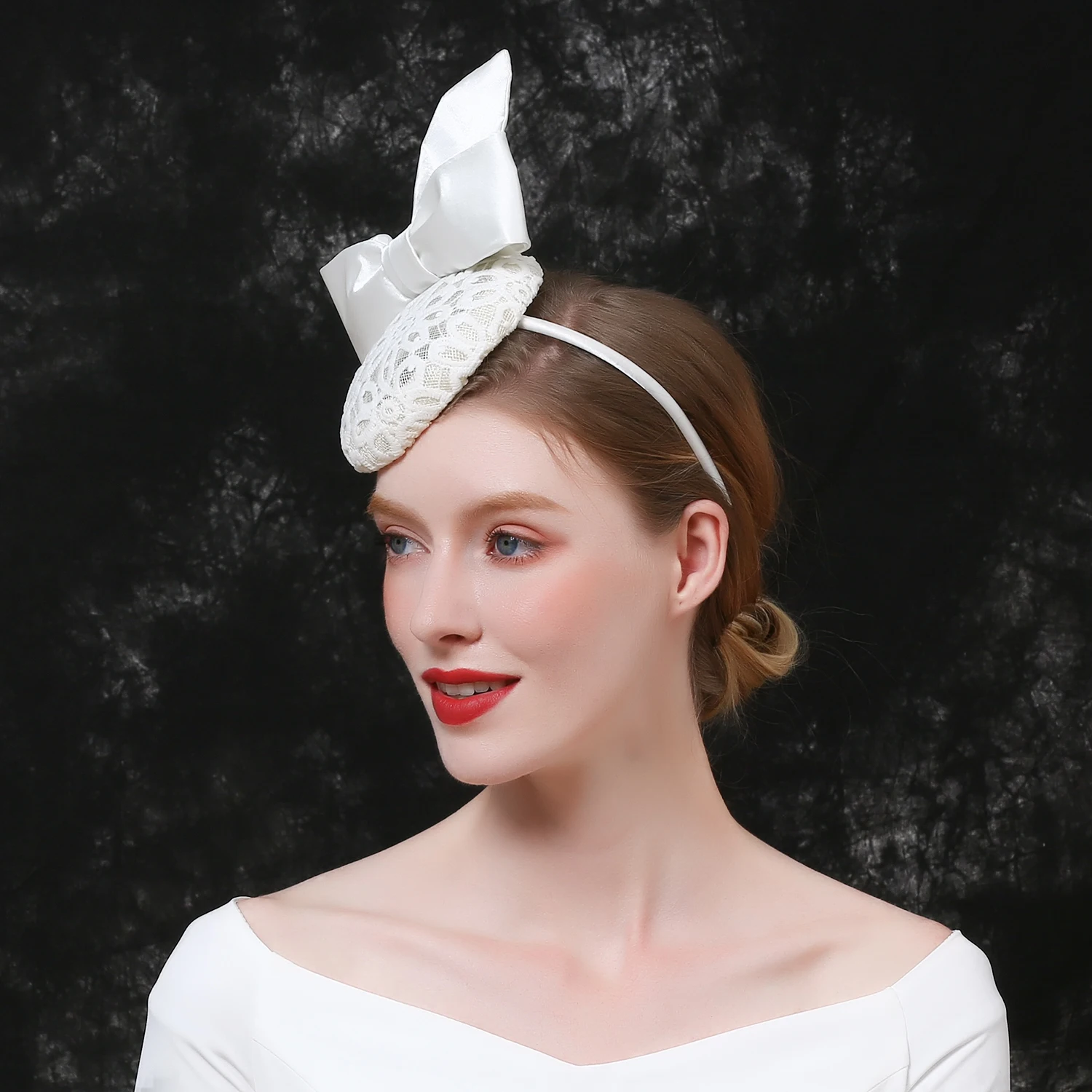 Bridal Fascinator kapelusz z welonem phillbox opaska z kapeluszem ślub Derby koktajl spotkanie przy herbacie nakrycia głowy dla kobiet dziewczyna-fascinators