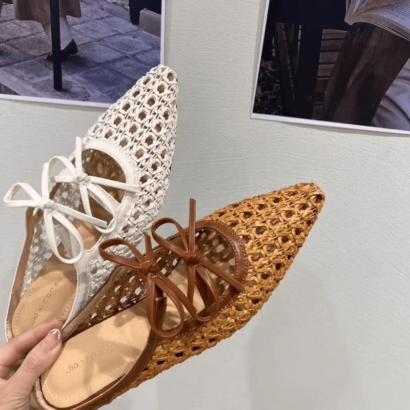 

2025 Handmade Hollow with Bow Women Flats Shallow Casual Summer Sandals Design Lace Up Beach Femmes Luxury Designer Shoes