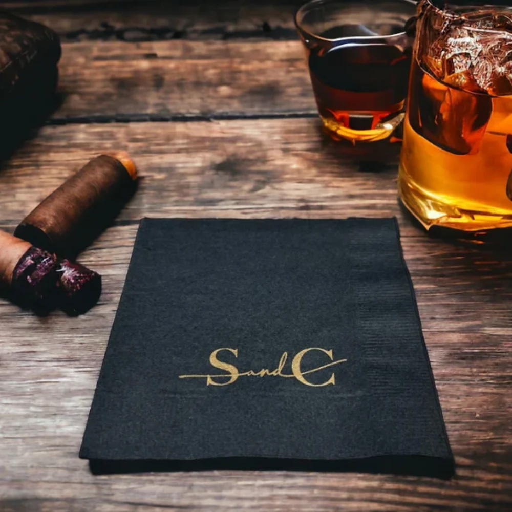 

50 шт. персонализированные свадебные салфетки-современная монограмма в черно-белом цвете-помолвка бриллианты-Коктейльные салфетки