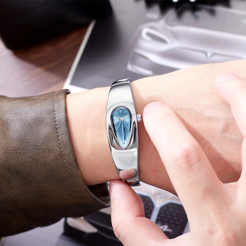 جديد على شكل دمعة سوار ساعة كوارتز قطرة الماء مقاوم للماء الذكور الإناث زوجين المتقدمة Y2K رائعة Ins المتخصصة الساعات